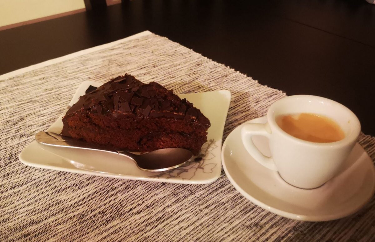 Saher torta by Olivera